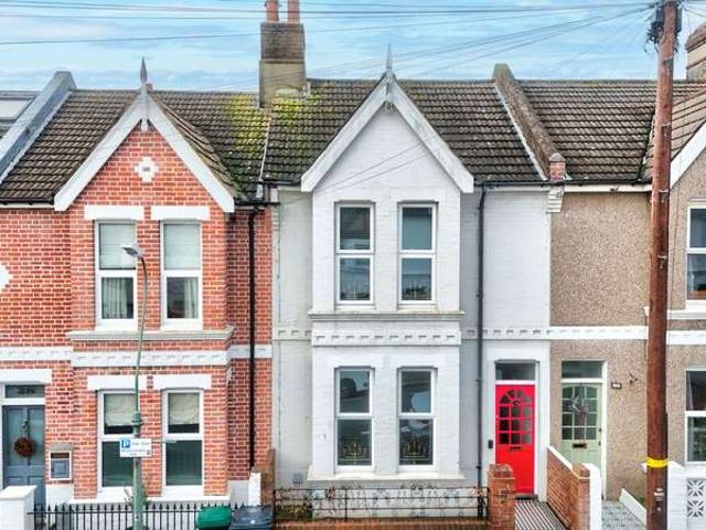 3 Bedroom Terraced House