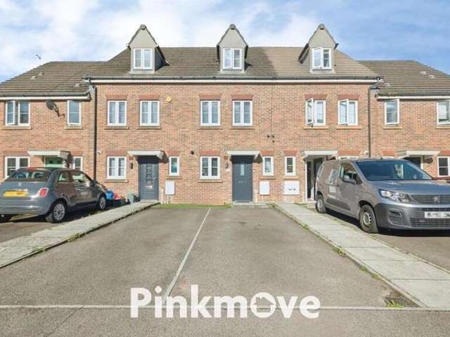 3 Bedroom Terraced House
