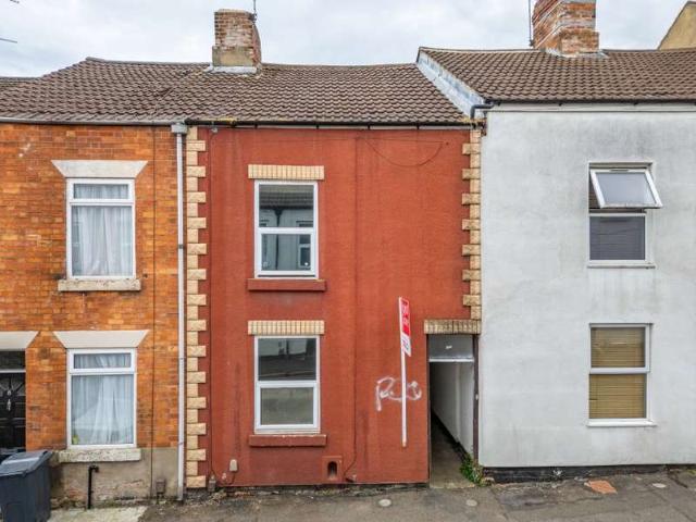 3 Bedroom Terraced House