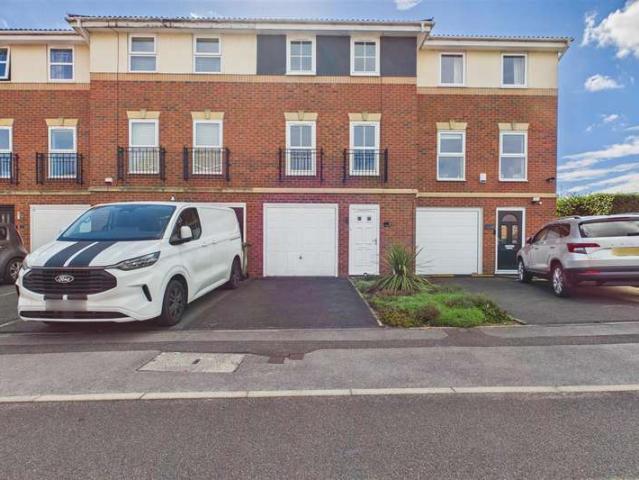 3 Bedroom Terraced House