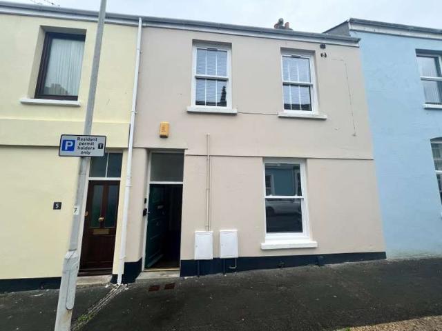3 Bedroom Terraced House