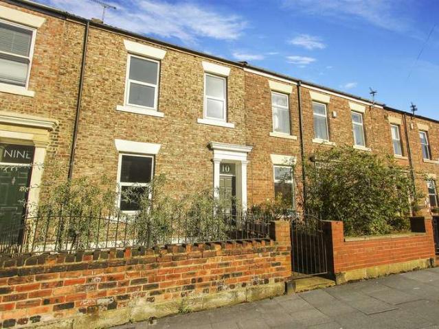 3 Bedroom Terraced House