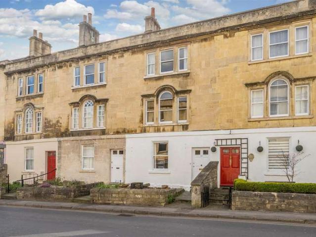 3 Bedroom Terraced House