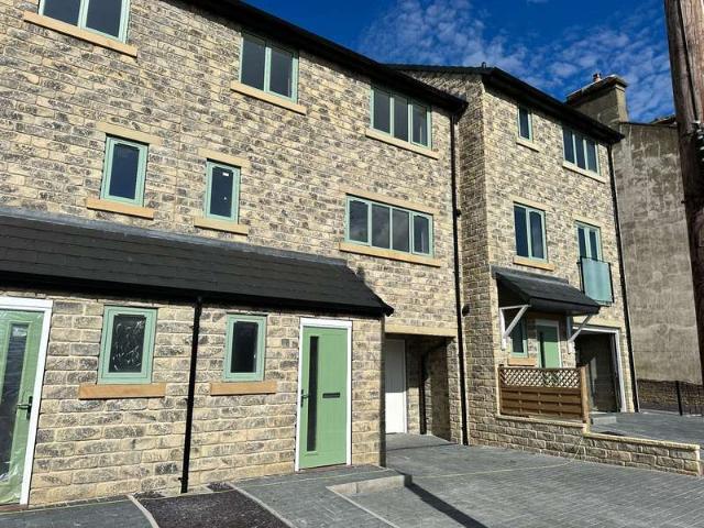 3 Bedroom Terraced House