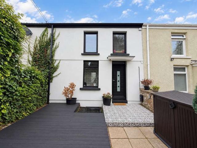 3 Bedroom Terraced House