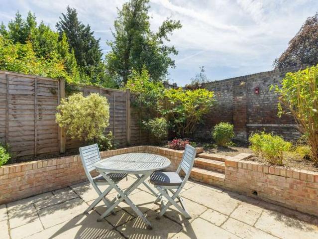 3 Bedroom Terraced House