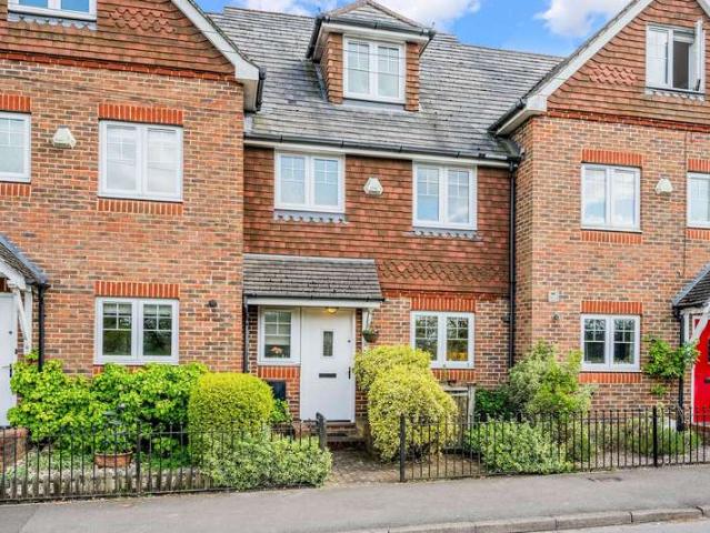 3 Bedroom Terraced House