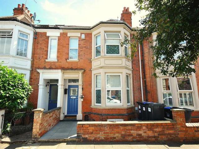 3 Bedroom Terraced House