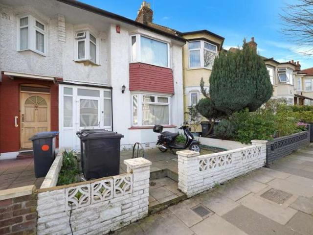 3 Bedroom Terraced House