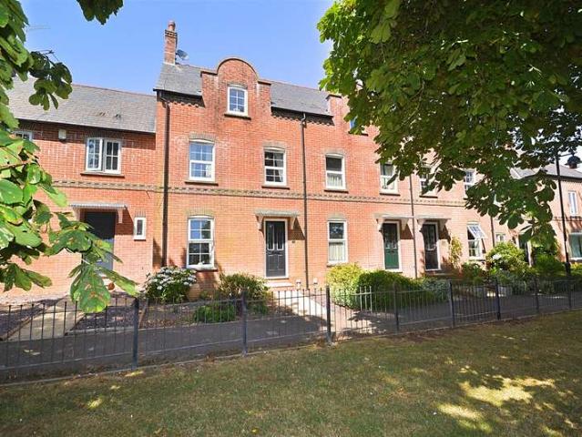 3 Bedroom Terraced House