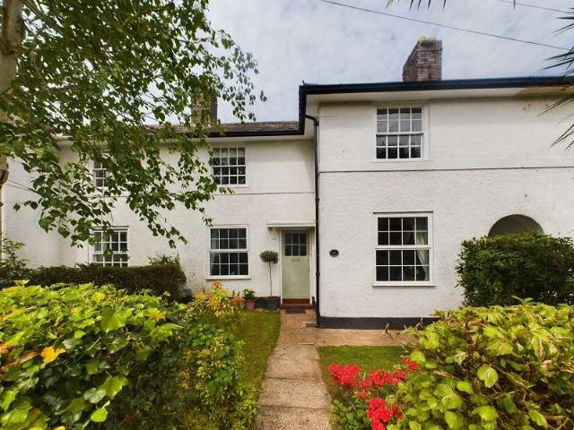 3 Bedroom Terraced House