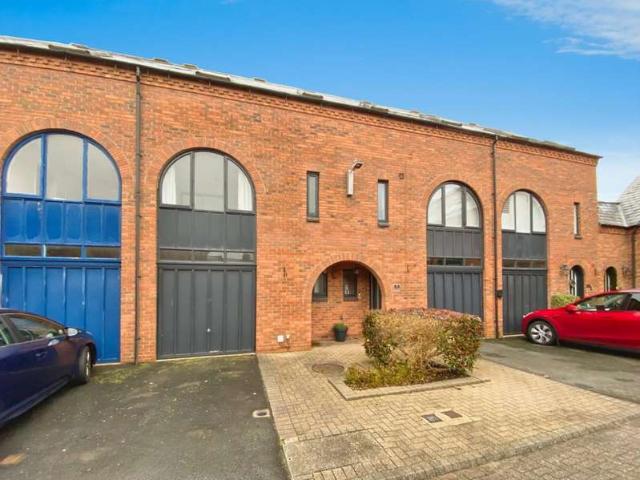 3 Bedroom Terraced House