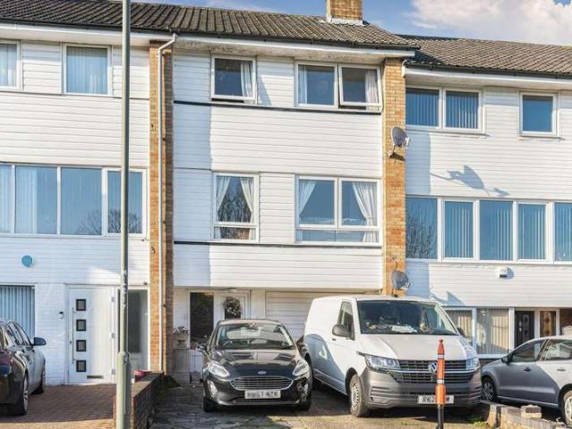 3 Bedroom Terraced House