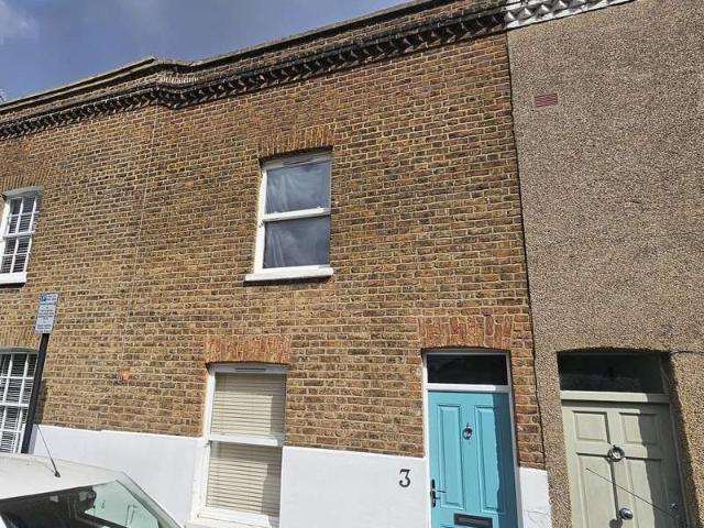 3 Bedroom Terraced House