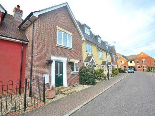 3 Bedroom Terraced House
