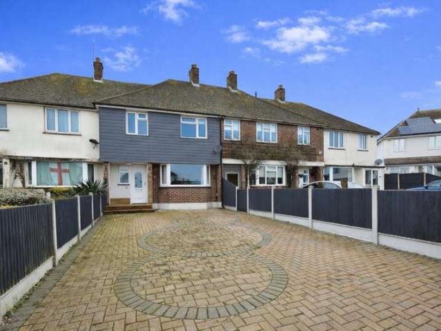 3 Bedroom Terraced House