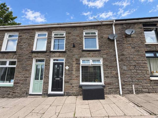 3 Bedroom Terraced House