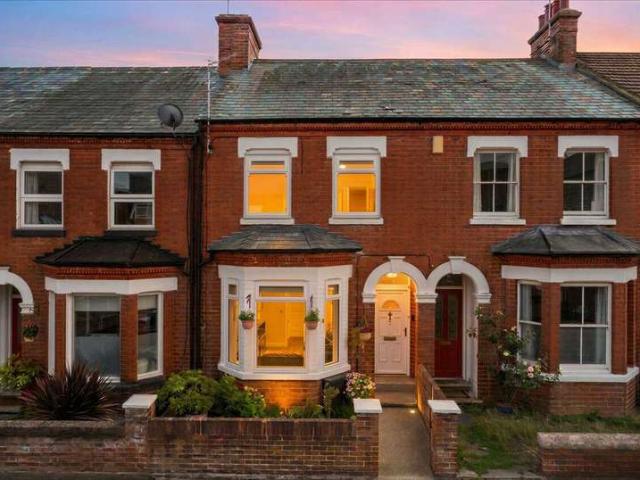 3 Bedroom Terraced House