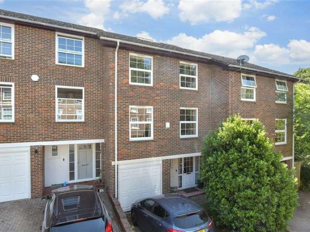 3 Bedroom Terraced House