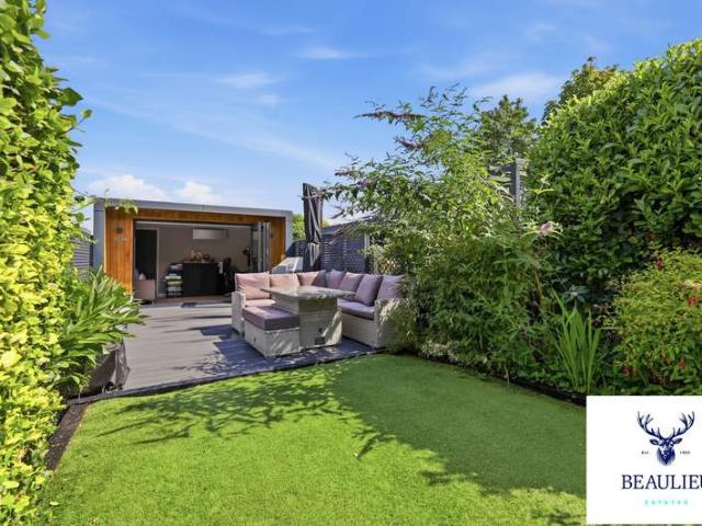 3 Bedroom Terraced House