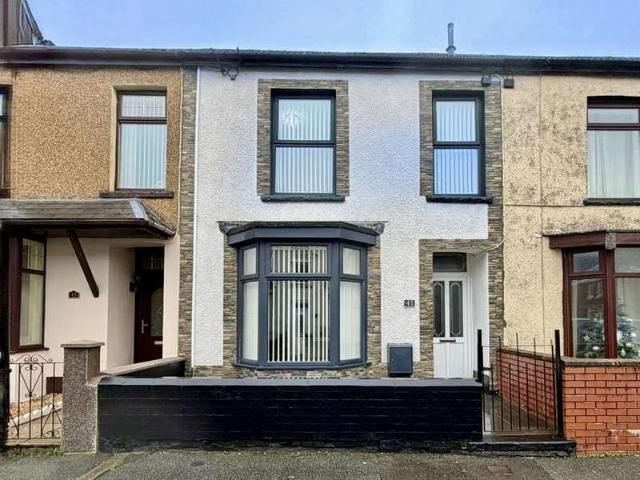 3 Bedroom Terraced House