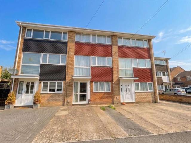 3 Bedroom Terraced House