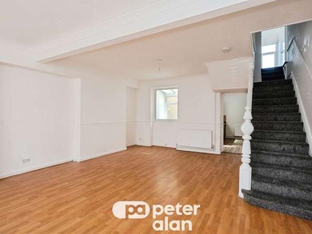 3 Bedroom Terraced House