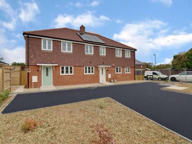 3 Bedroom Terraced House