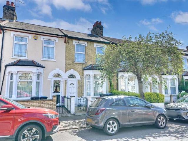 3 Bedroom Terraced House