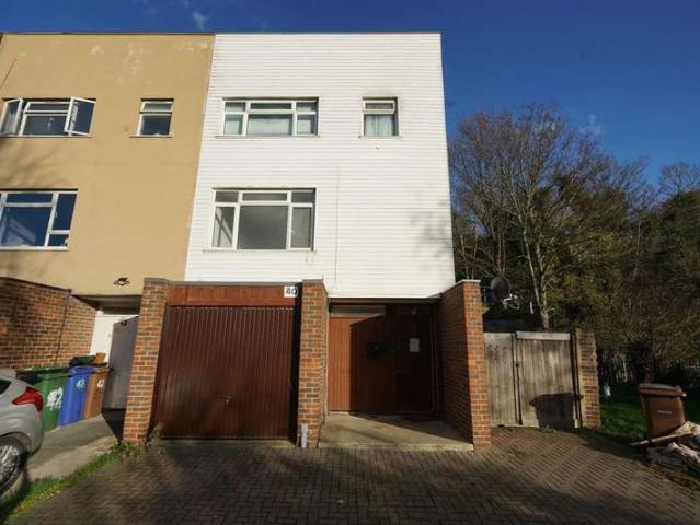 3 Bedroom Terraced House