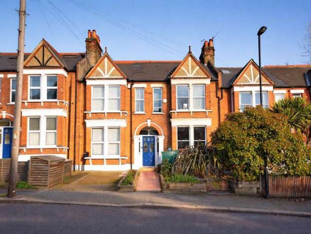 3 Bedroom Terraced House