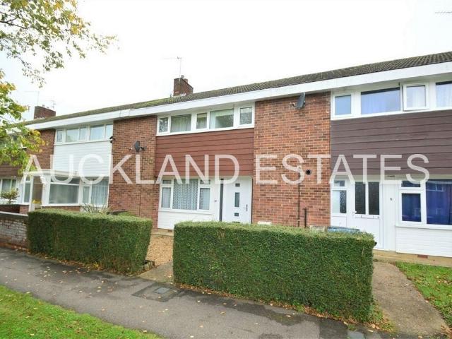 3 bedroom Terraced house for let