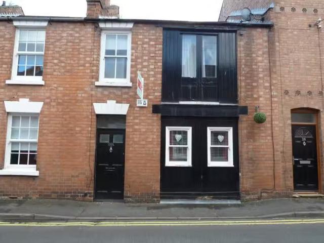 3 bedroom terraced house for rent in 26a Morton Street, Leamin.