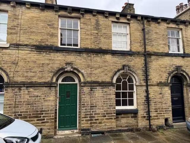 3 bedroom terraced house for rent in Constance Street, Saltair.