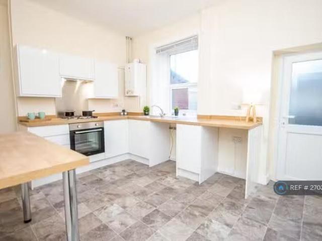 3 bedroom terraced house for rent in Carter Street, Accrington.