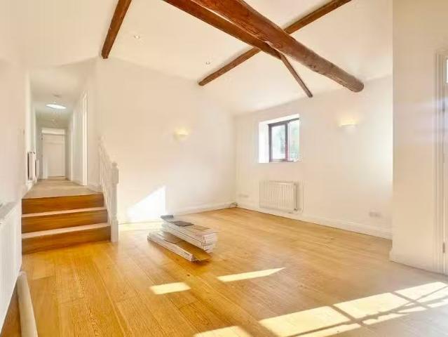 3 bedroom terraced house for rent in Church Farm Barns, Short.