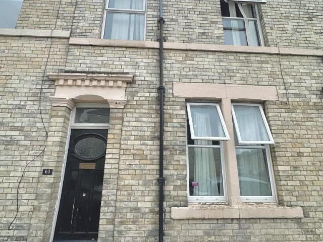 3 bedroom terraced house for rent in Clayton Park Square, Newcastle Upon Tyne, NE2
