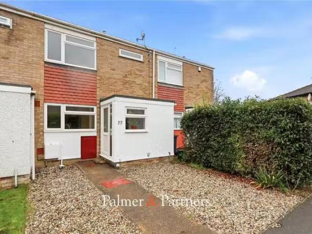 3 bedroom terraced house for rent in Boswells Drive, Chelmsfor.