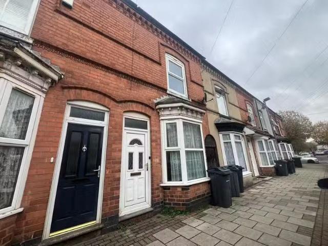 3 bedroom terraced house for rent in Benton Avenue, Sparkbrook.