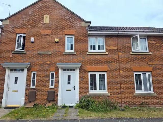 3 bedroom terraced house for rent in Brick Kiln Way, Bedworth.