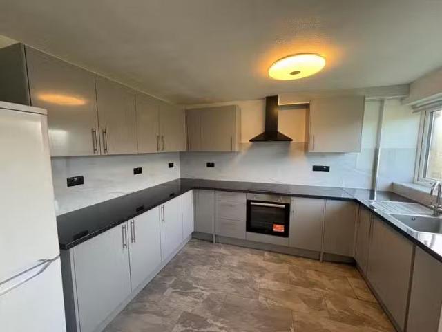 3 bedroom terraced house for rent in Bridgeacre Gardens, Coven.
