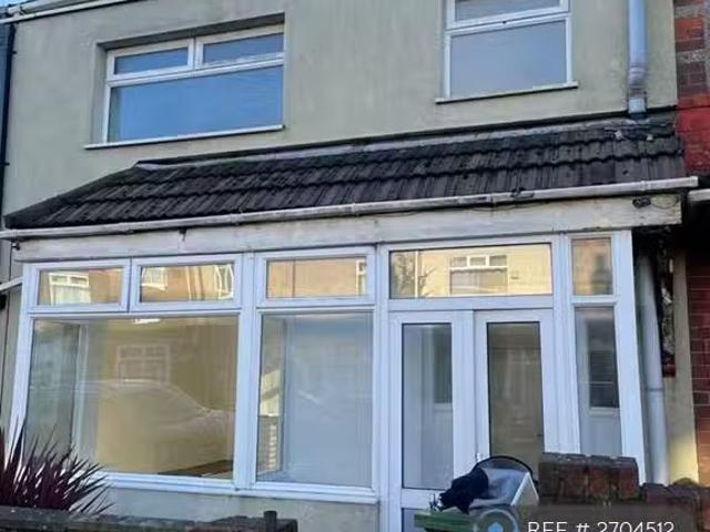 3 bedroom terraced house for rent in Gilbey Road, Grimsby, DN31