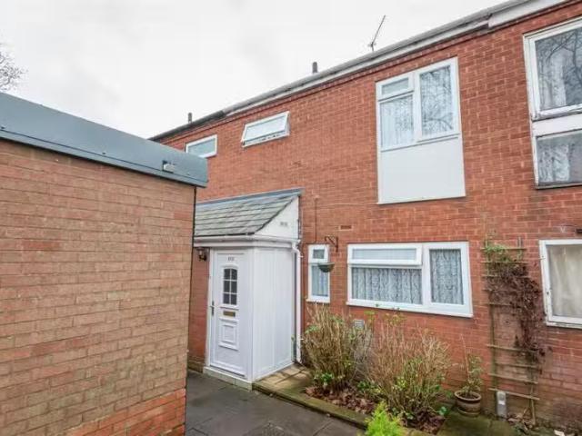 3 bedroom terraced house for rent in Greenlands Avenue, Greenl.