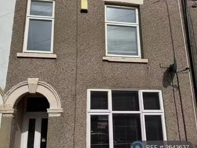3 bedroom terraced house for rent in Elsenham Road, Grimsby, D.