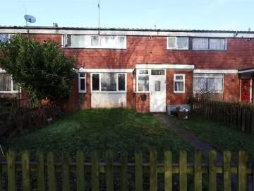 3 bedroom terraced house for rent in Flanders Close, Redditch.