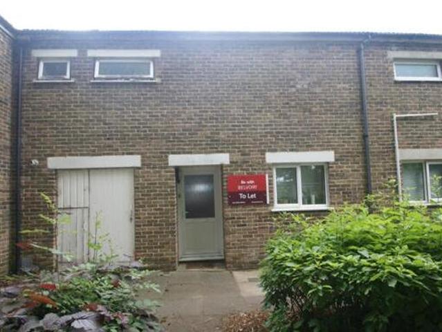 3 Bedroom Terraced House For Rent In Floral Way, Andover