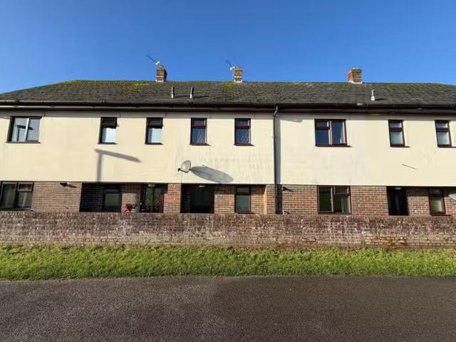 3 bedroom terraced house for rent in Frampton Place, Ringwood.