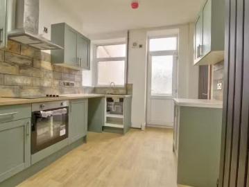 3 bedroom terraced house for rent in Hurford Crescent, Graigwe.