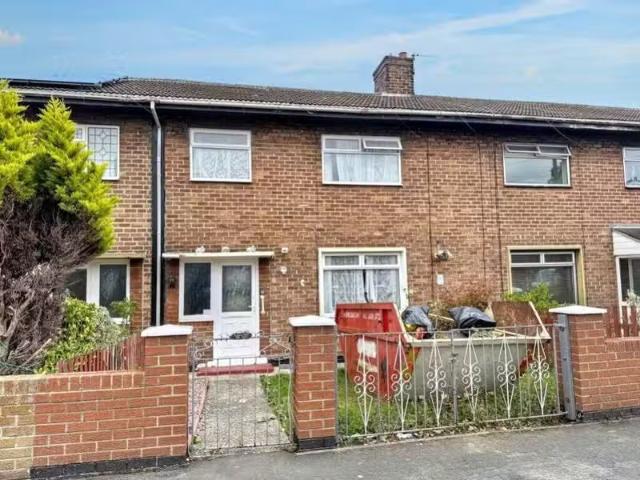 3 bedroom terraced house for rent in Johnson Estate, Wheatley.
