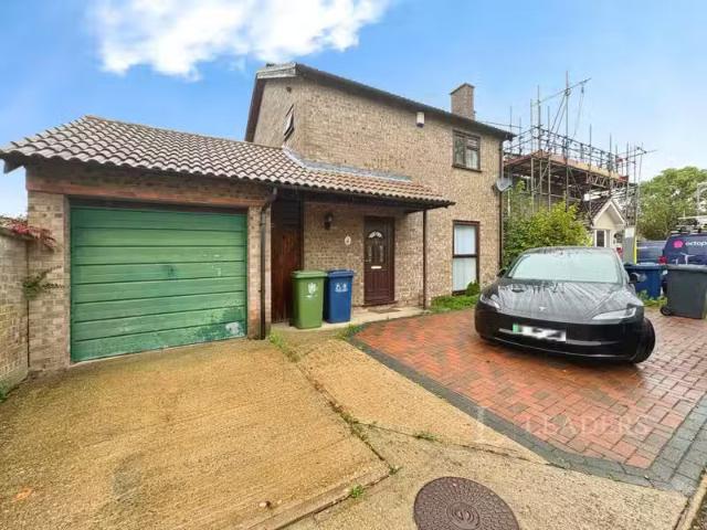 3 bedroom terraced house for rent in Lode Avenue, Waterbeach.